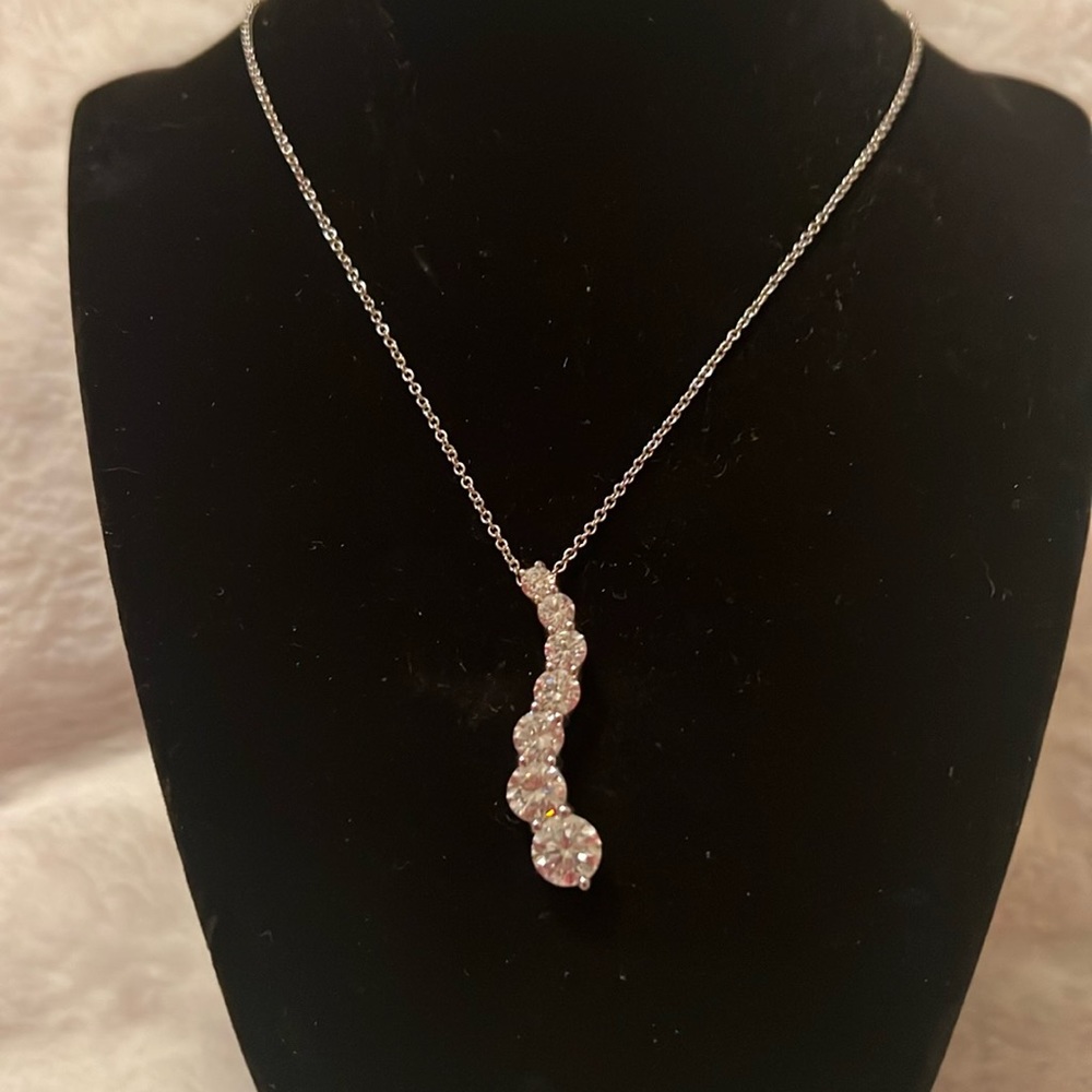 Stunning costume necklace